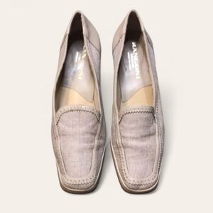 Rangoni Firenze Linen & Leather Square Toe Heeled Loafer in Tan Size 8